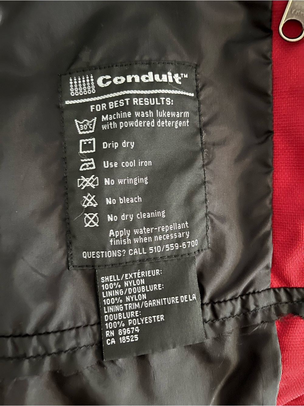 Mountain Hardwear Men’s Red and Black Waterproof Hooded Snow Jacket - Picture 13 of 13